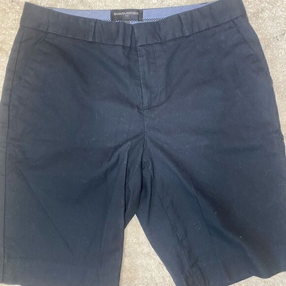 Banana Republic Bermuda Shorts Size 4 - Picture 1 of 4